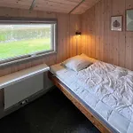 4 Bedroom Gorgeous In Dom wakacyjny