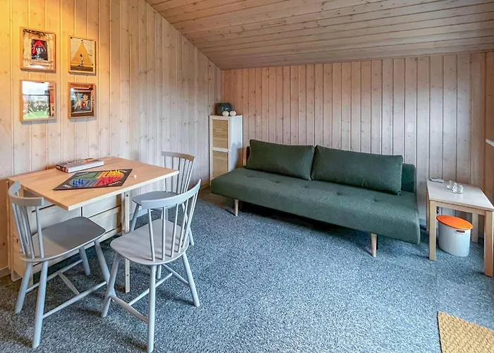 Holiday home 4 Bedroom Gorgeous In *