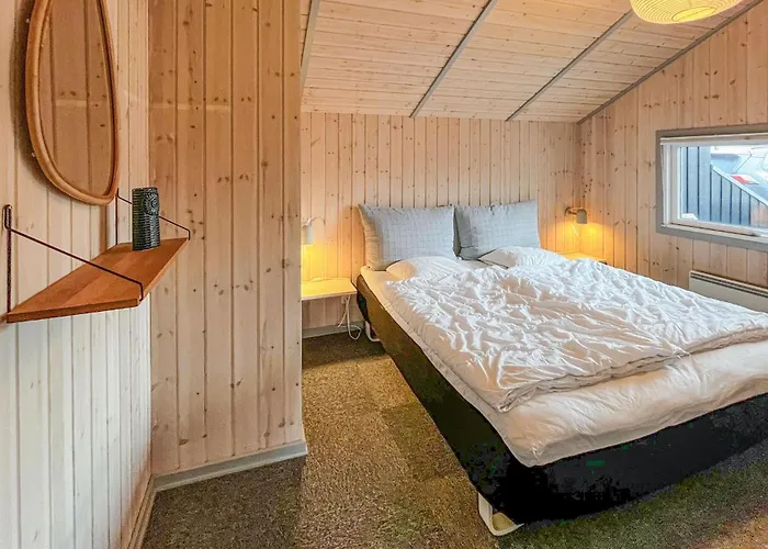 Holiday home 4 Bedroom Gorgeous In Haderslev