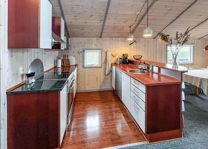 4 Bedroom Gorgeous In Haderslev